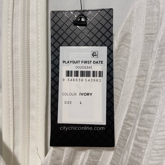 Ivory First Date Playsuit - Picture 3 of 4